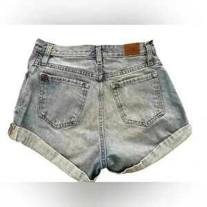 URBAN OUTFITTERS BDG Mom High-Rise‎ Denim Short Shorts